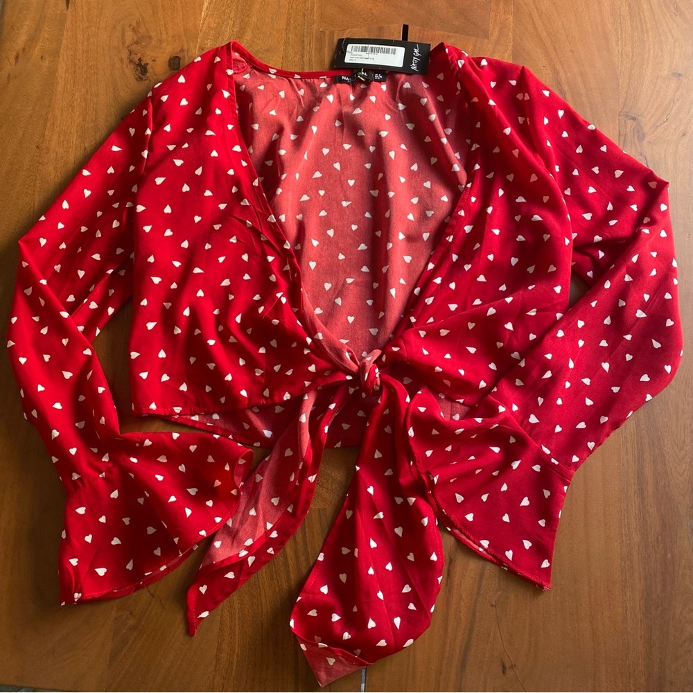 NWT Nasty Gal Crop Top Women Polka Heart Valentines Red White Tie Front Size 4
